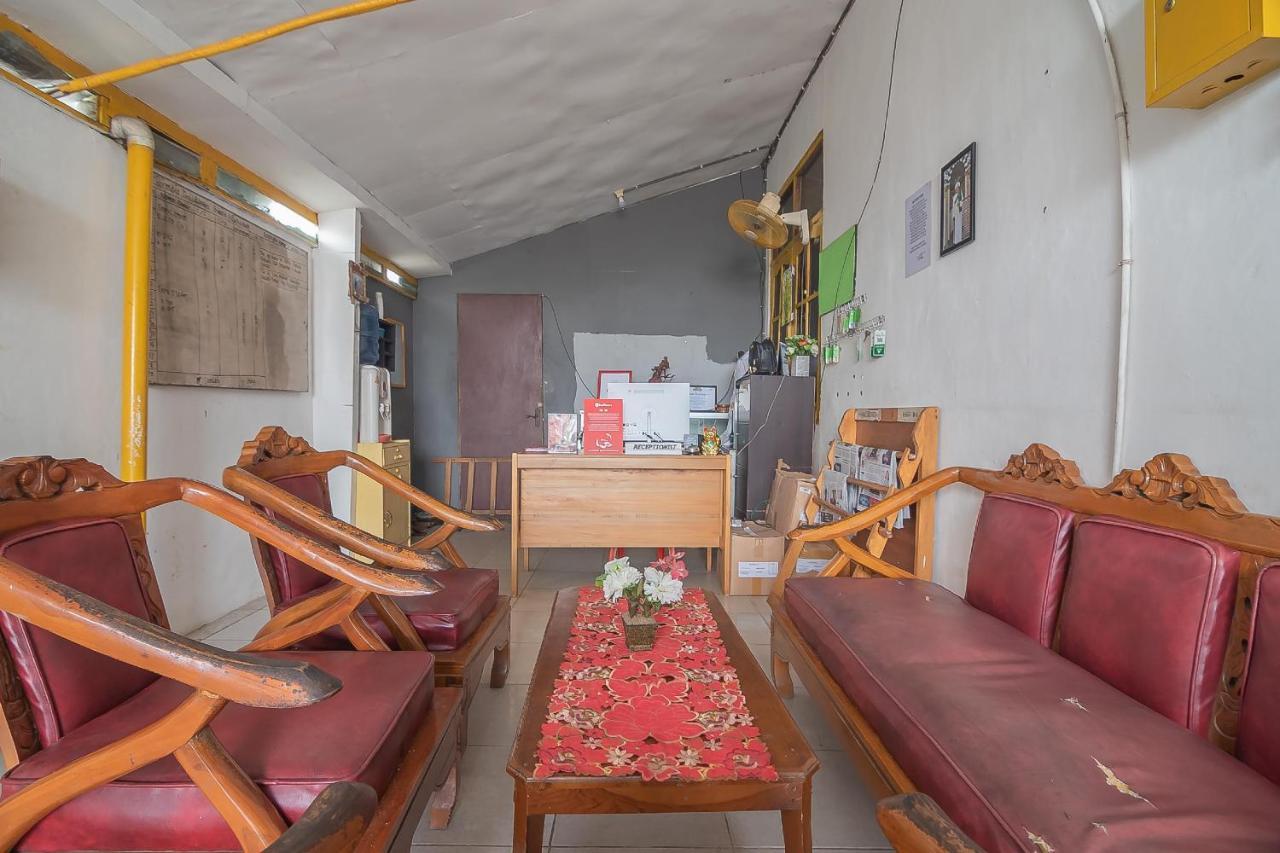 Reddoorz Syariah At Jalan Cilik Riwut Kapuas Hotel Kualakapuas Exterior photo