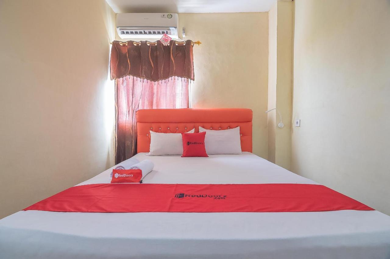 Reddoorz Syariah At Jalan Cilik Riwut Kapuas Hotel Kualakapuas Exterior photo